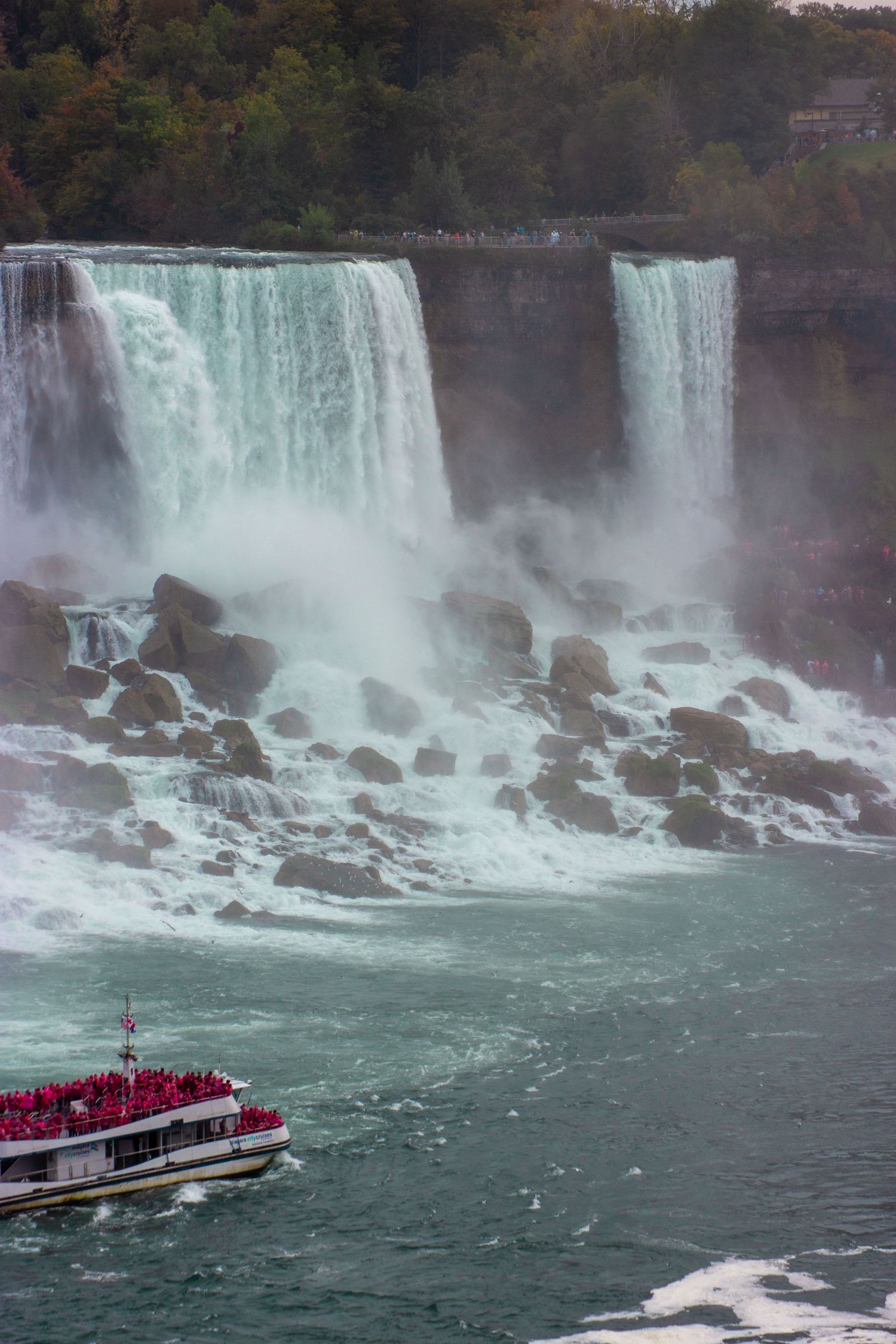 Niagara Falls Tour Boat